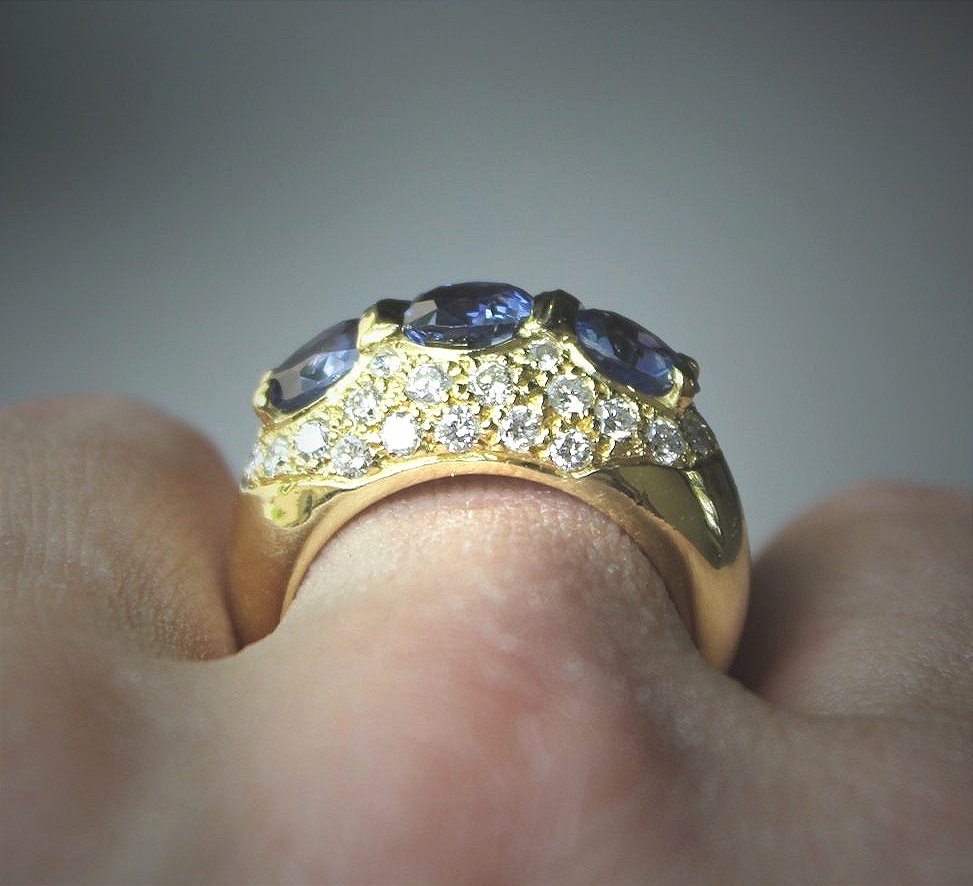 Gold Ring With Sapphires And Diamonds-photo-1