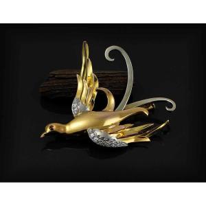 Gold, Platinum, Diamond And Ruby Brooch - +14 G - 6x5 Cm