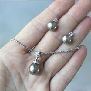 Parure en or et diamants - perle de Tahiti