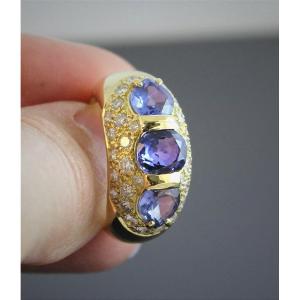 Gold Ring With Sapphires And Diamonds