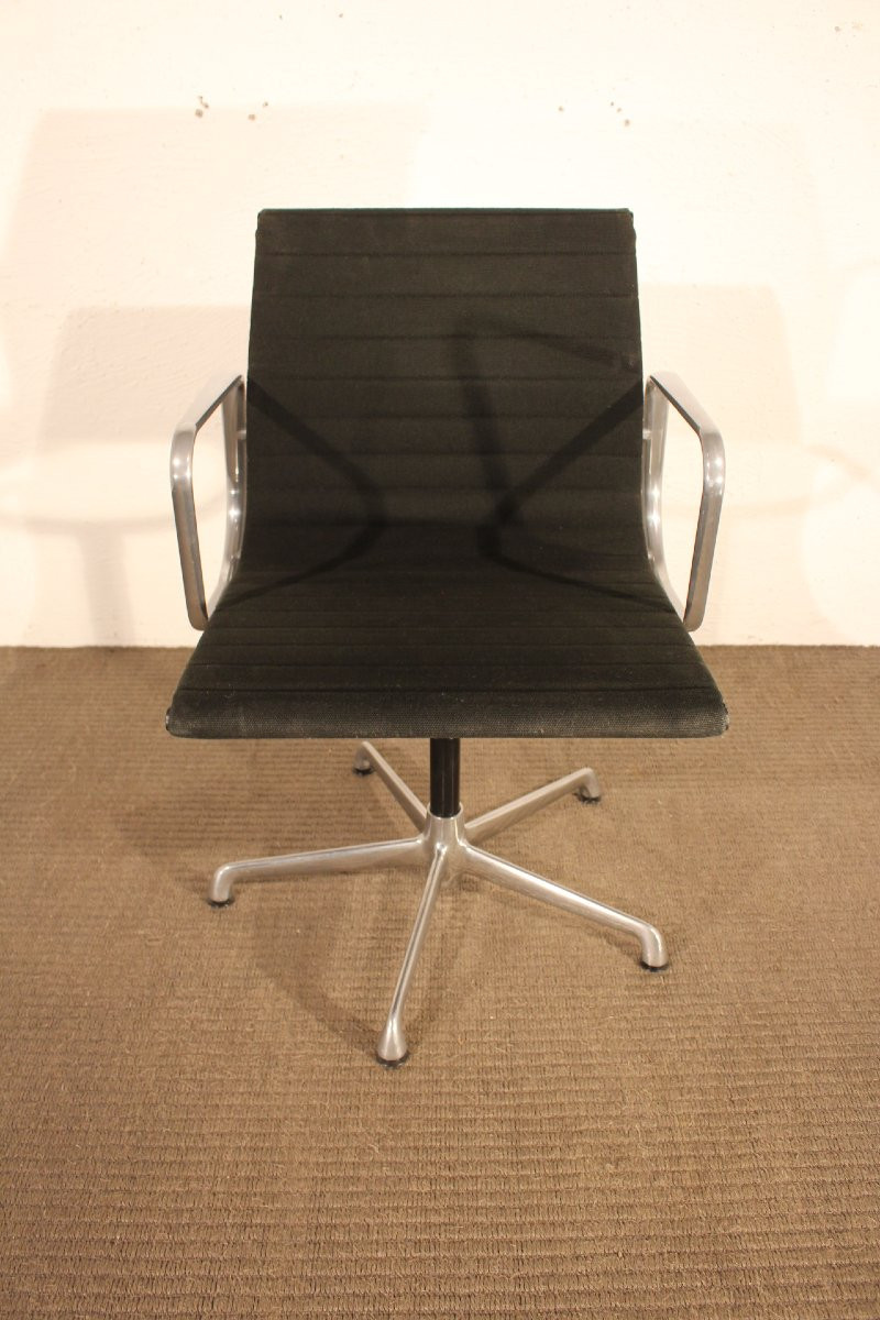Beautiful Set Of 8 Eames Armchairs-photo-4