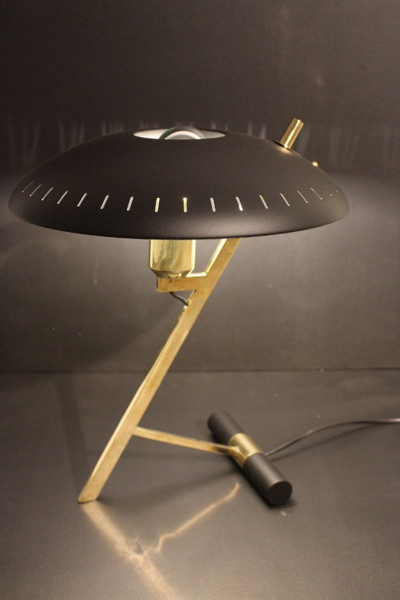 Lampe De Louis Kalff