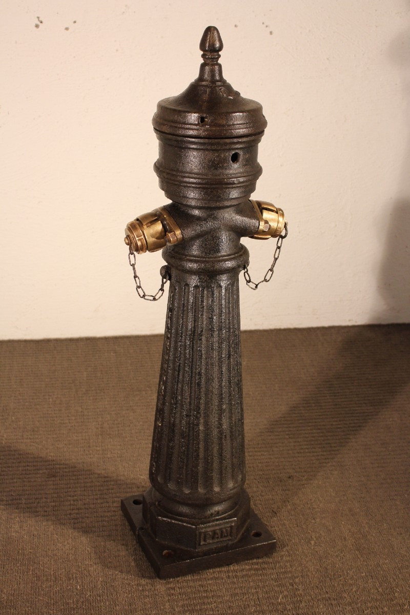 Borne incendie en fonte