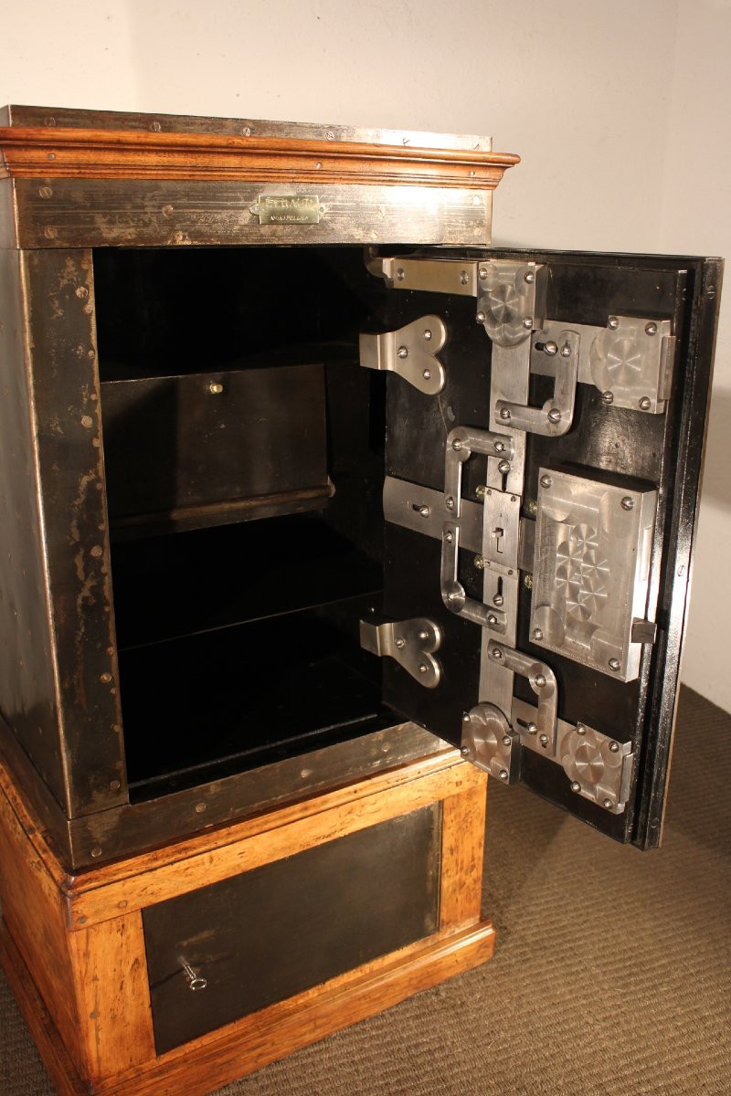 Safe Circa 1900-photo-4