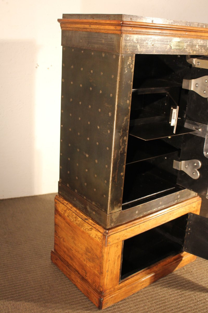 Safe Circa 1900-photo-4