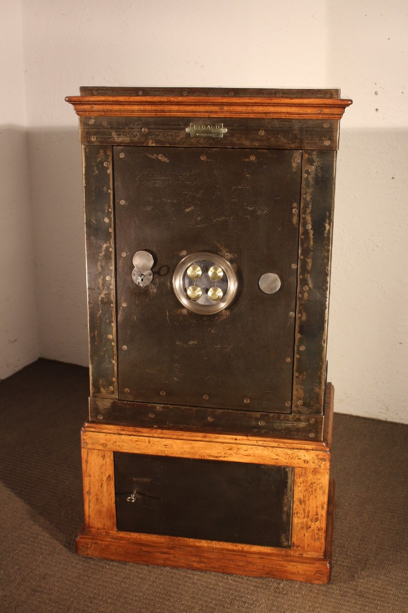 Safe Circa 1900