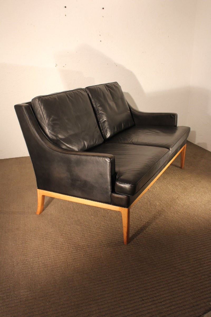 Scandinavian Sofa-photo-2