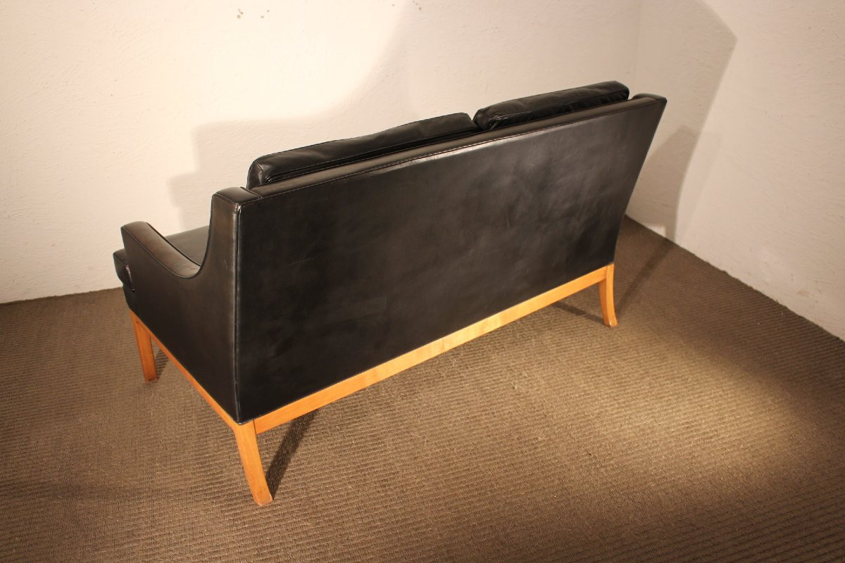 Scandinavian Sofa-photo-3