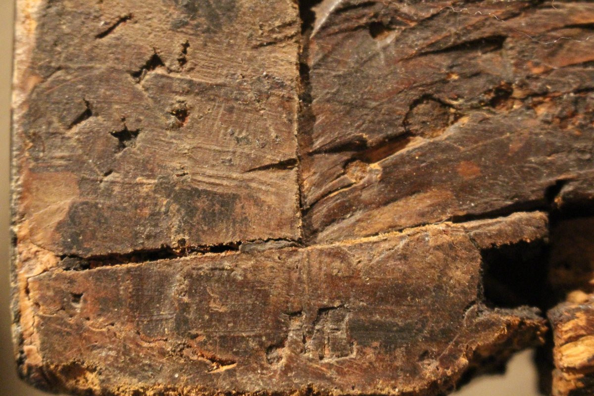 Small 18th-century Chest Of Drawers-photo-1