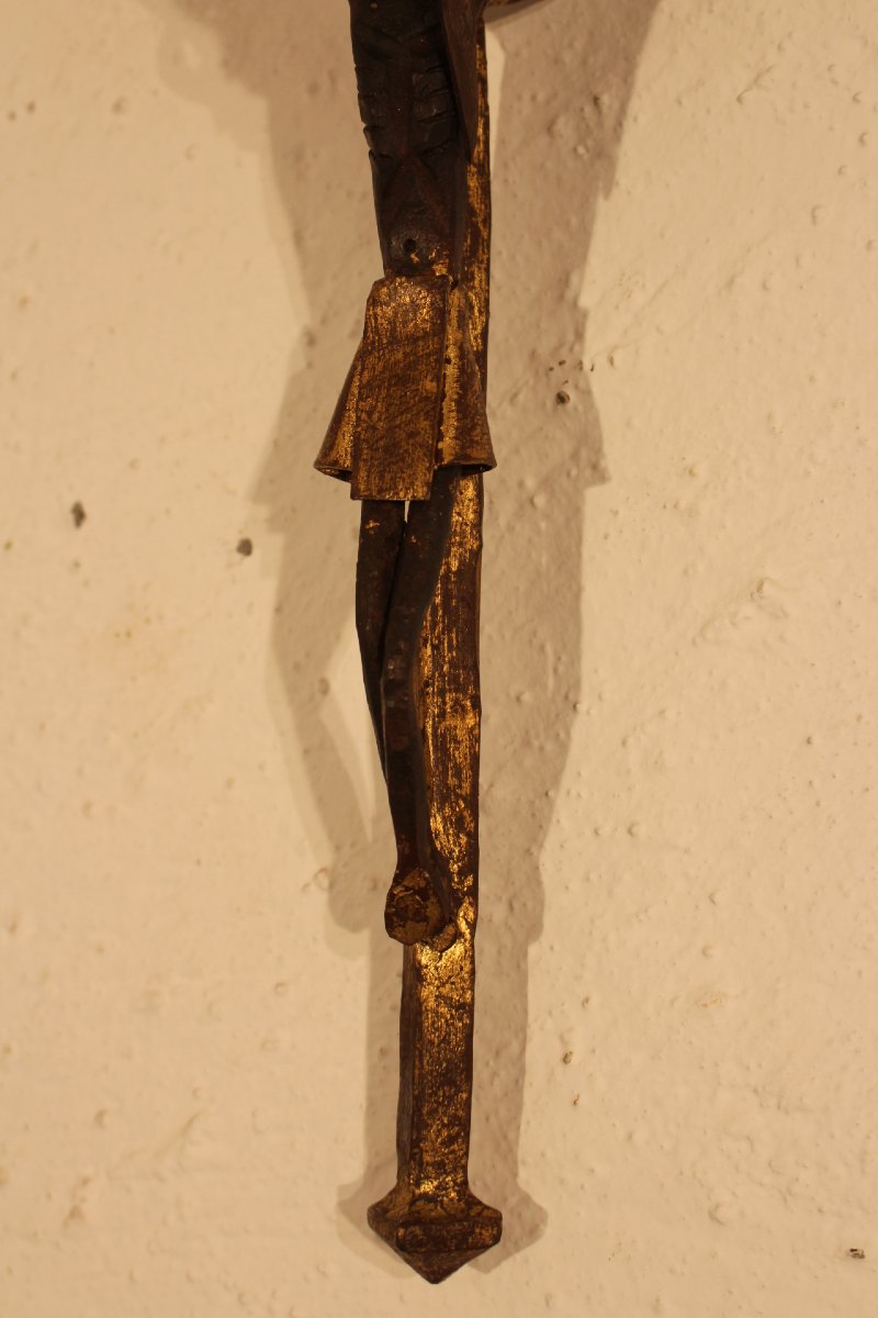 Christ brutaliste-photo-2