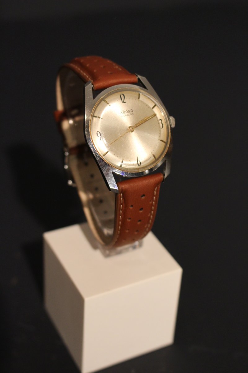 Zedon Brand Watch From The 70s