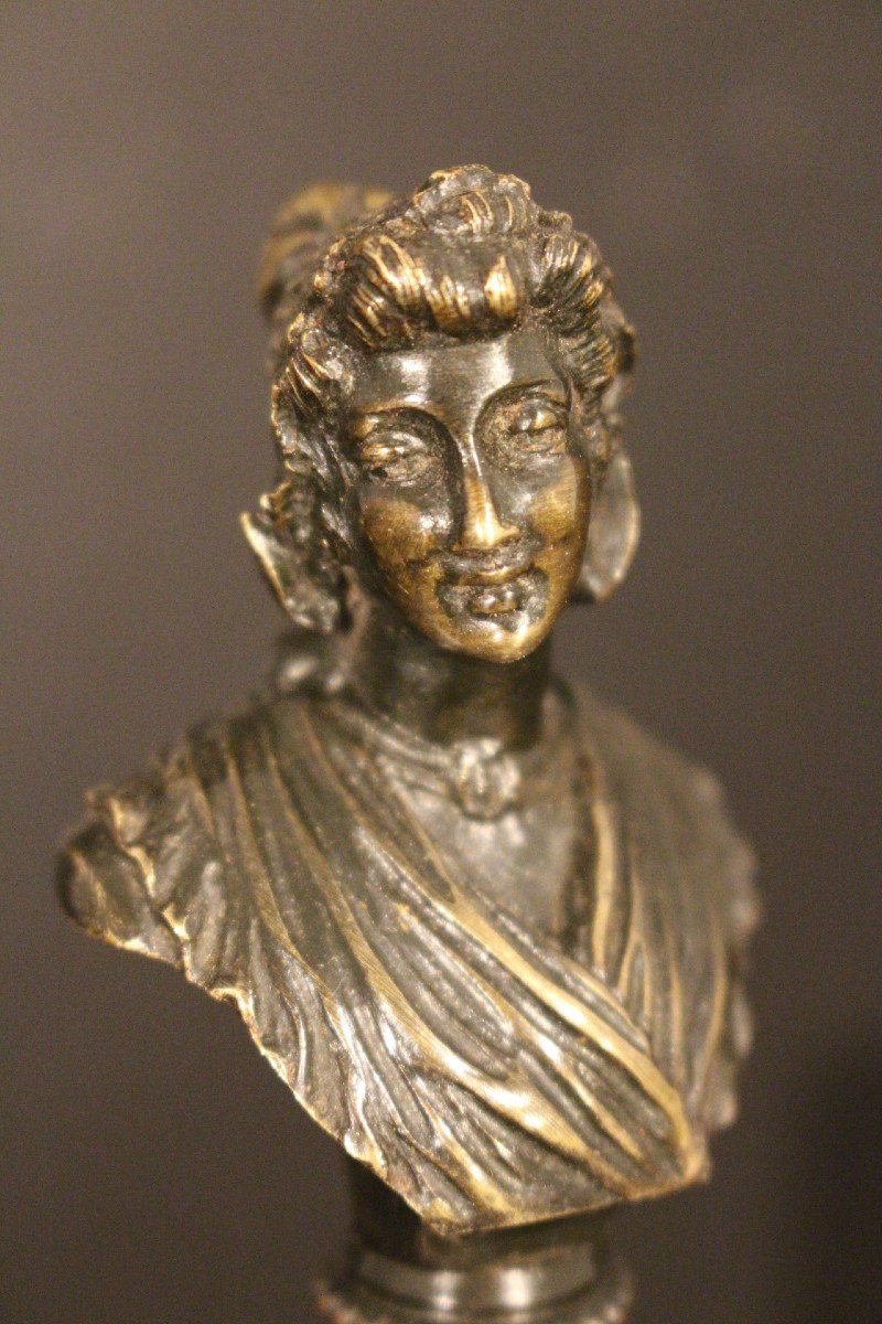 Female Bust Wax Stamp-photo-2