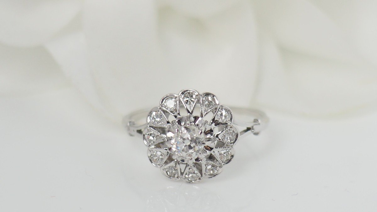 Bague Marguerite En Or Blanc Et Diamants