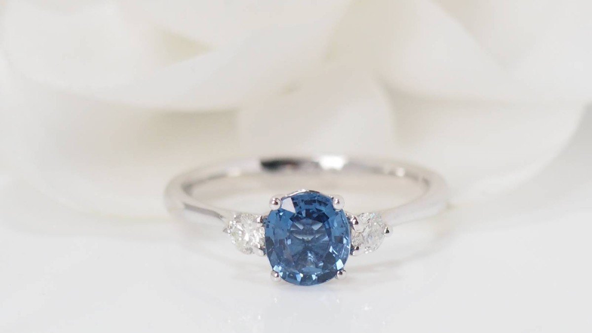 Ceylon Sapphire And Diamond Platinum Ring-photo-2