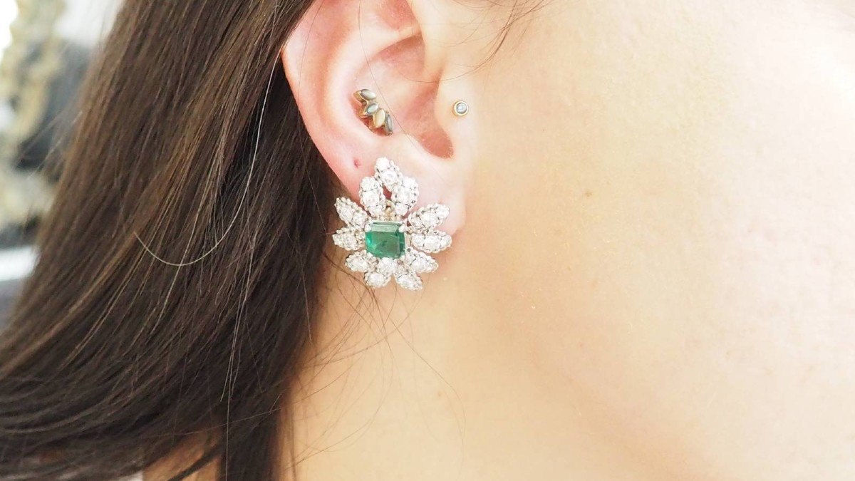 Boucles d'Oreilles En Or Blanc  Diamants Et émeraudes -photo-3