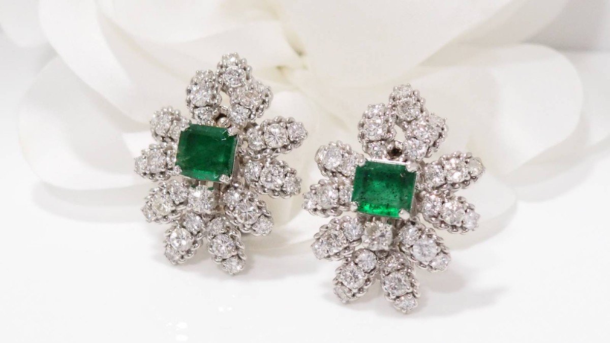 Boucles d'Oreilles En Or Blanc  Diamants Et émeraudes -photo-4