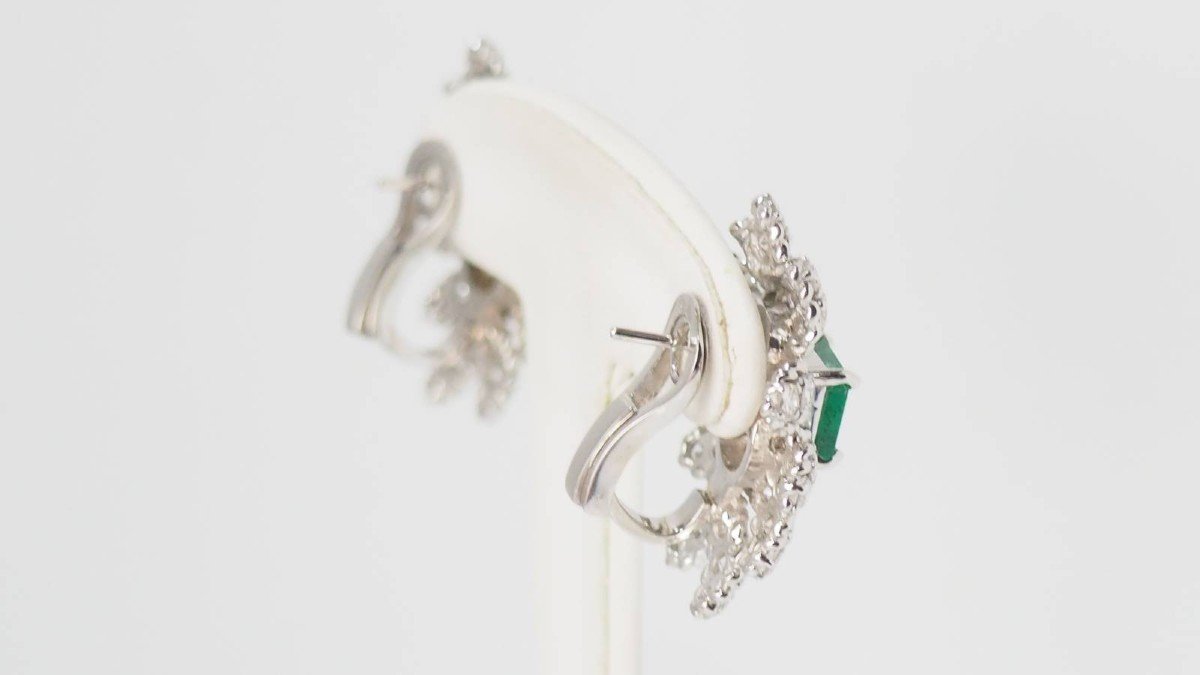 Boucles d'Oreilles En Or Blanc  Diamants Et émeraudes -photo-3