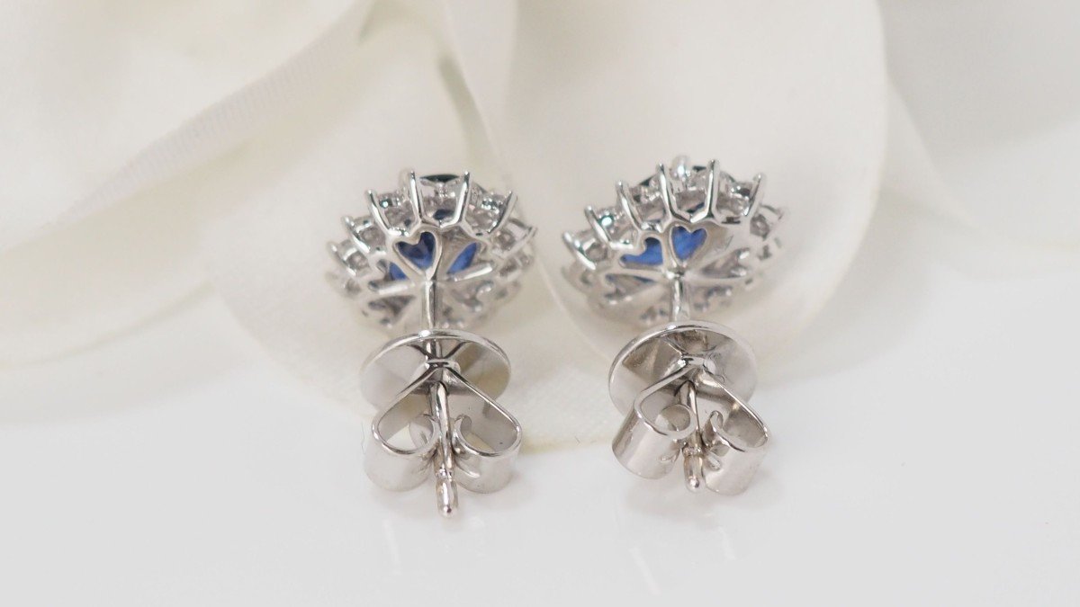 Boucles d'Oreilles Marguerite En Or Blanc Saphirs Et Diamants-photo-3