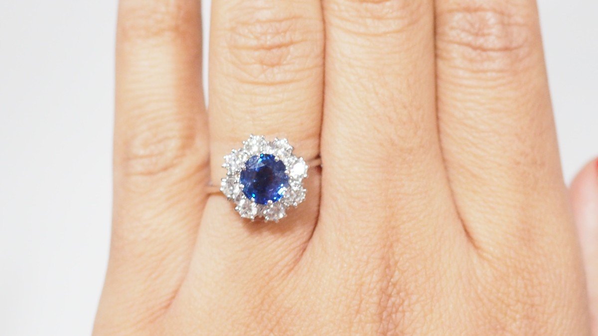 Bague Marguerite En Or Blanc, Saphir De Ceylan Et Diamants-photo-2