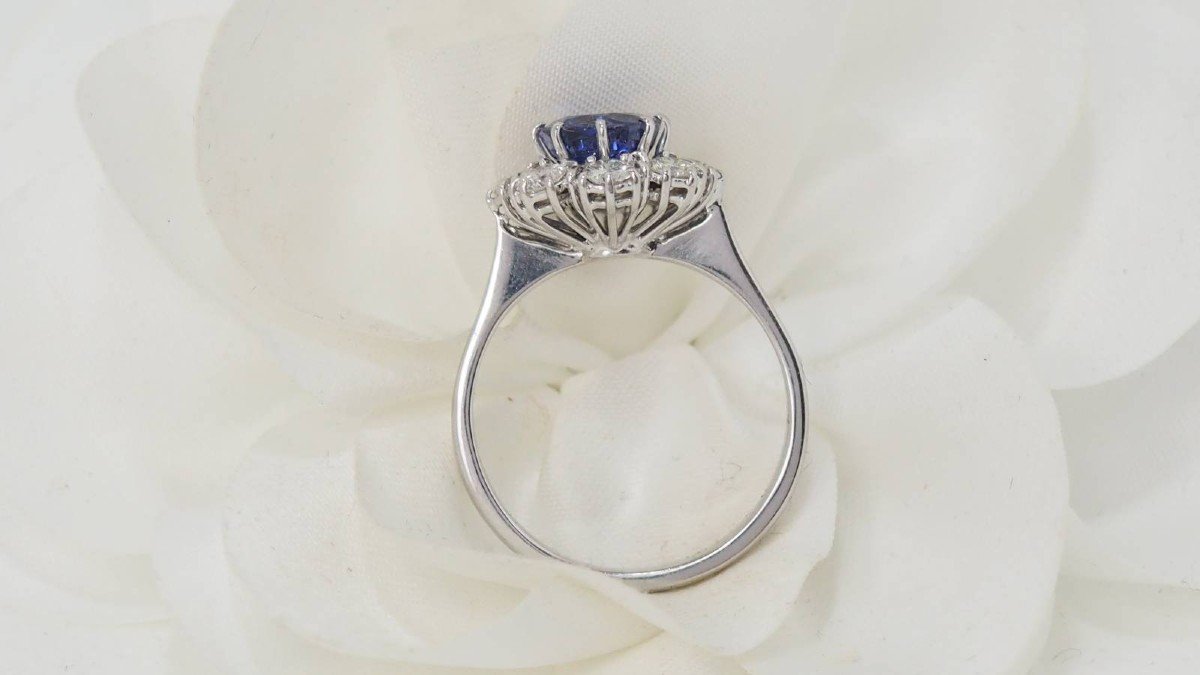 Bague Marguerite En Or Blanc, Saphir De Ceylan Et Diamants-photo-4