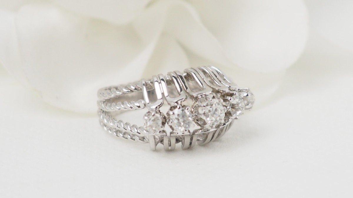 Art Deco Ring In White Gold And Platinum, Diamonds-photo-4