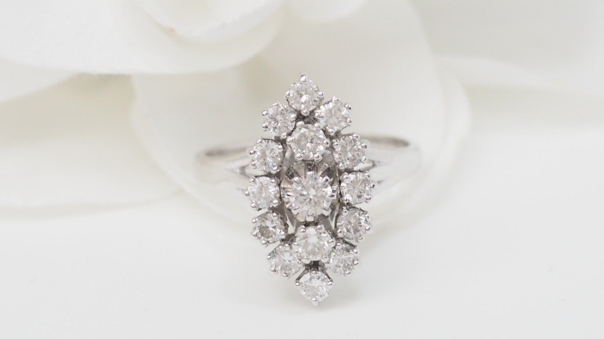 Bague Marquise En Or Blanc Et Diamants