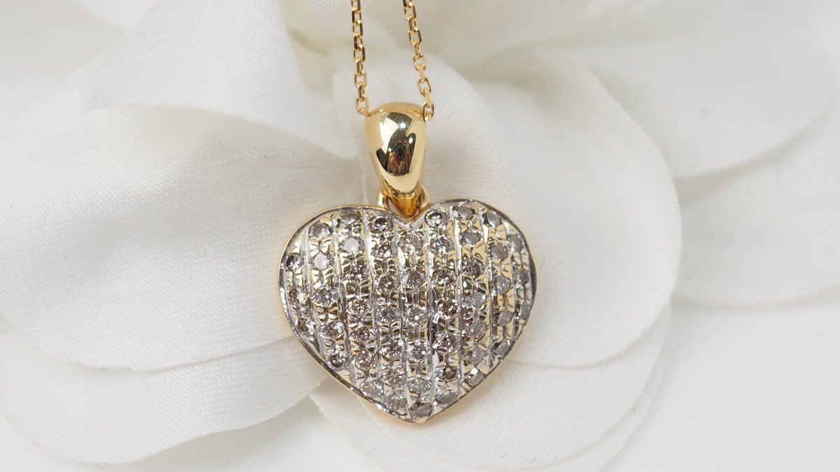 Heart Necklace In Yellow Gold And Diamonds-photo-2