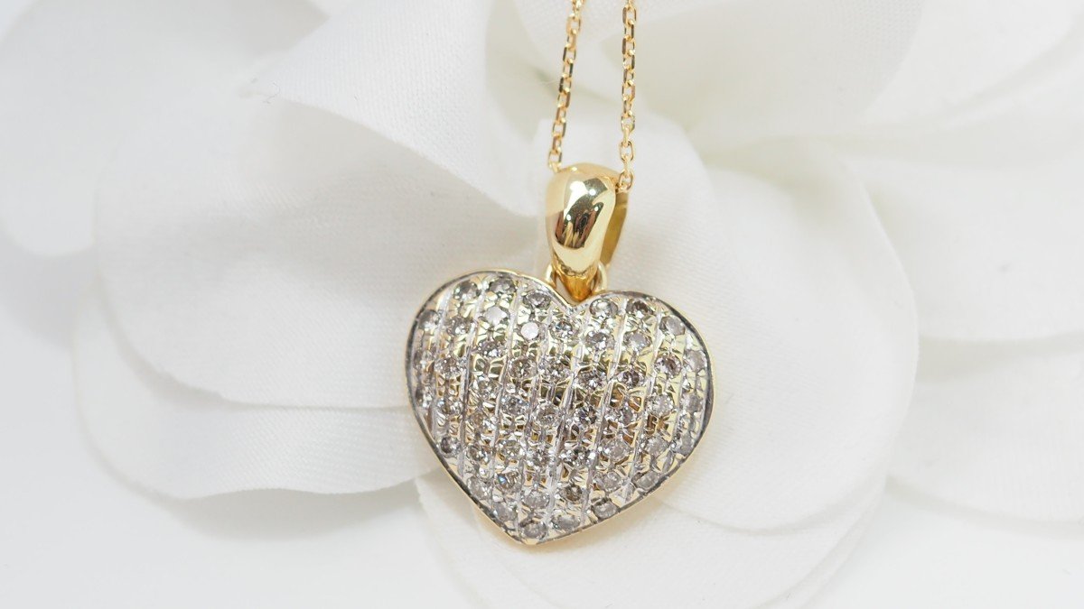 Heart Necklace In Yellow Gold And Diamonds-photo-2