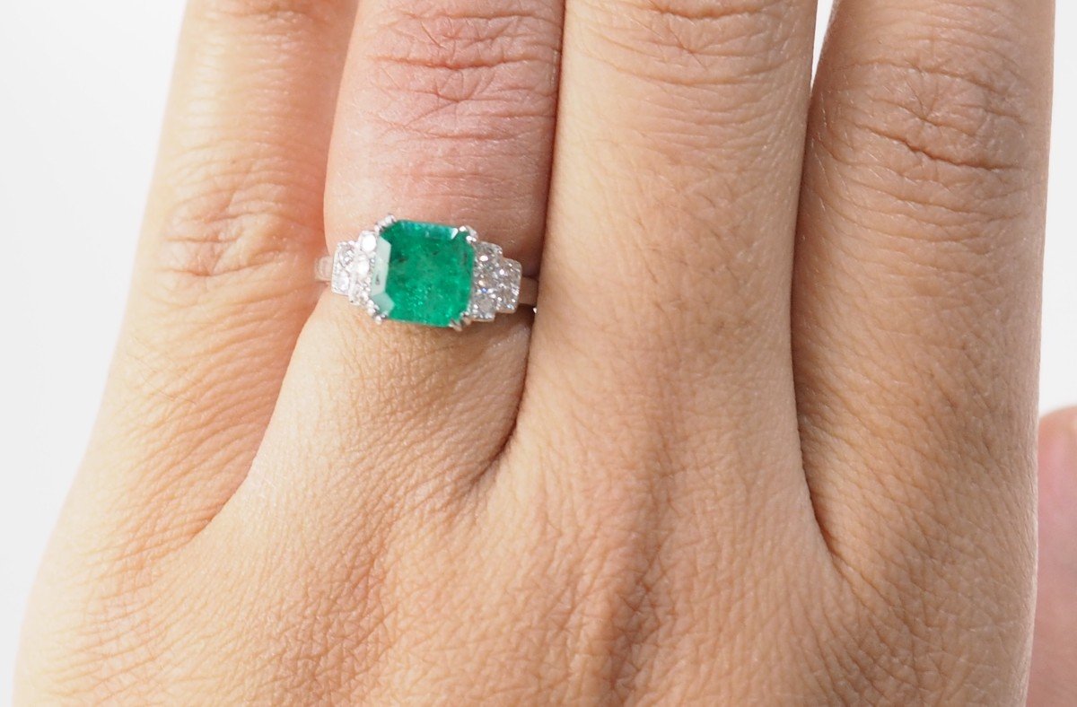 Bague En Or Blanc, émeraude De Colombie Certifiée Et Diamants-photo-3