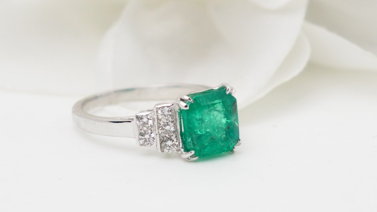 Bague En Or Blanc, émeraude De Colombie Certifiée Et Diamants-photo-1