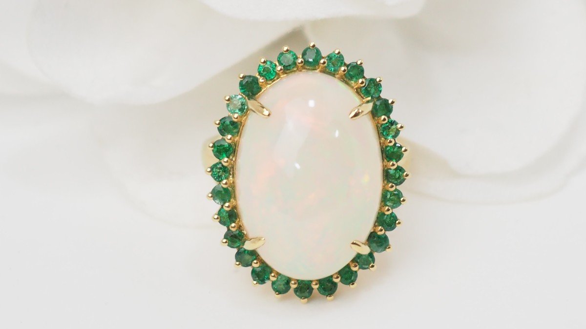 Oval Ring In Yellow Gold, Opal Cabochon And Emeralds-photo-6