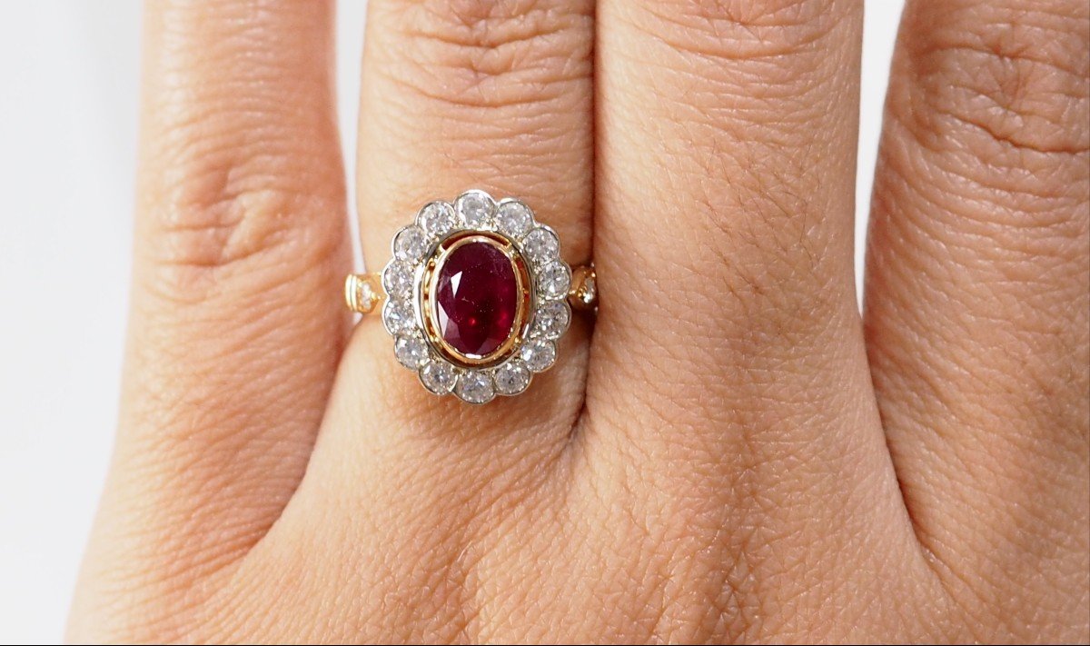 Entourage Ring In Yellow Gold, Ruby And Diamonds-photo-4