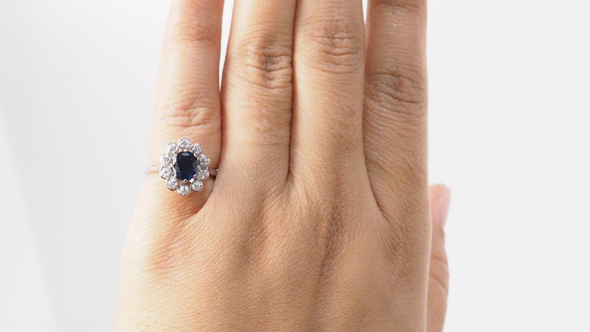 Bague Marguerite En Or Blanc, Saphir Et Diamants -photo-2