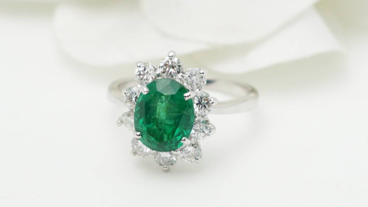 Entourage Ring In White Gold, Zambian Emerald And Diamonds -photo-4