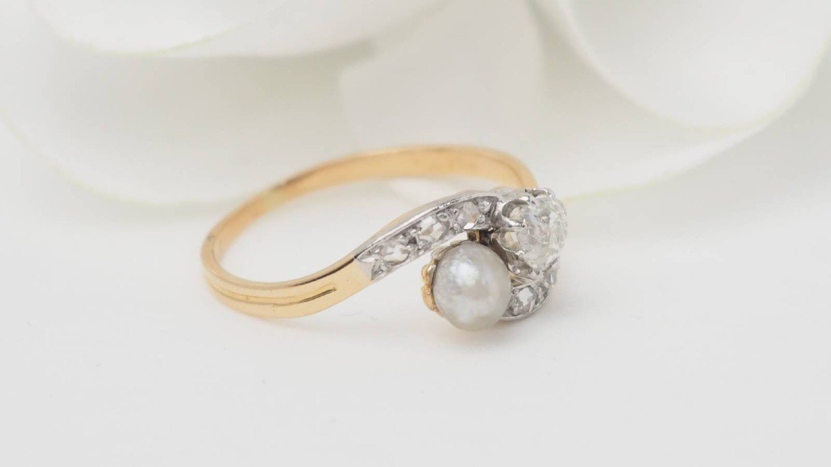 You And Me Ring In Yellow Gold, Diamonds And Fine Pearl-photo-3