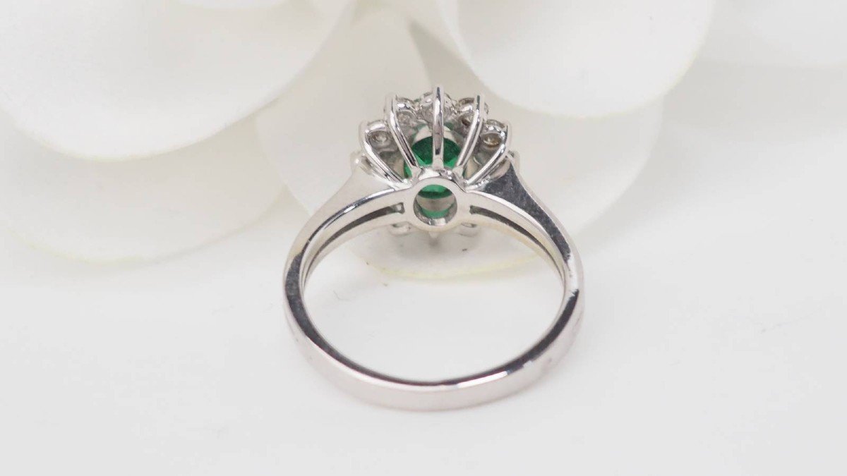 Bague Marguerite En Or Blanc émeraude Et Diamants-photo-4