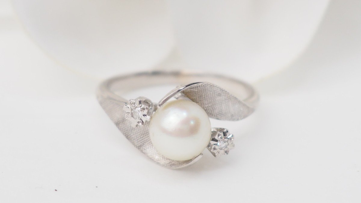 White Gold, Cultured Pearl And Diamond Ring 