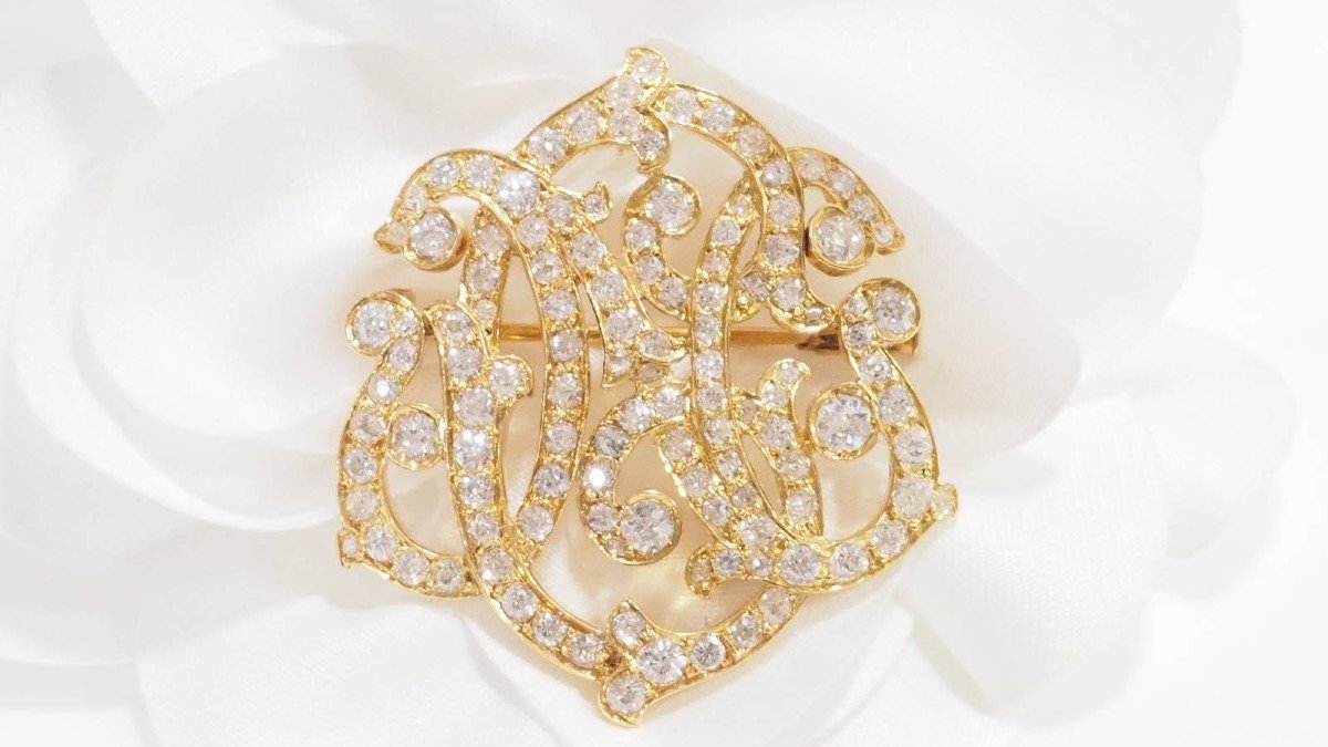 Art Nouveau Scroll Brooch In Yellow Gold And Diamonds-photo-2