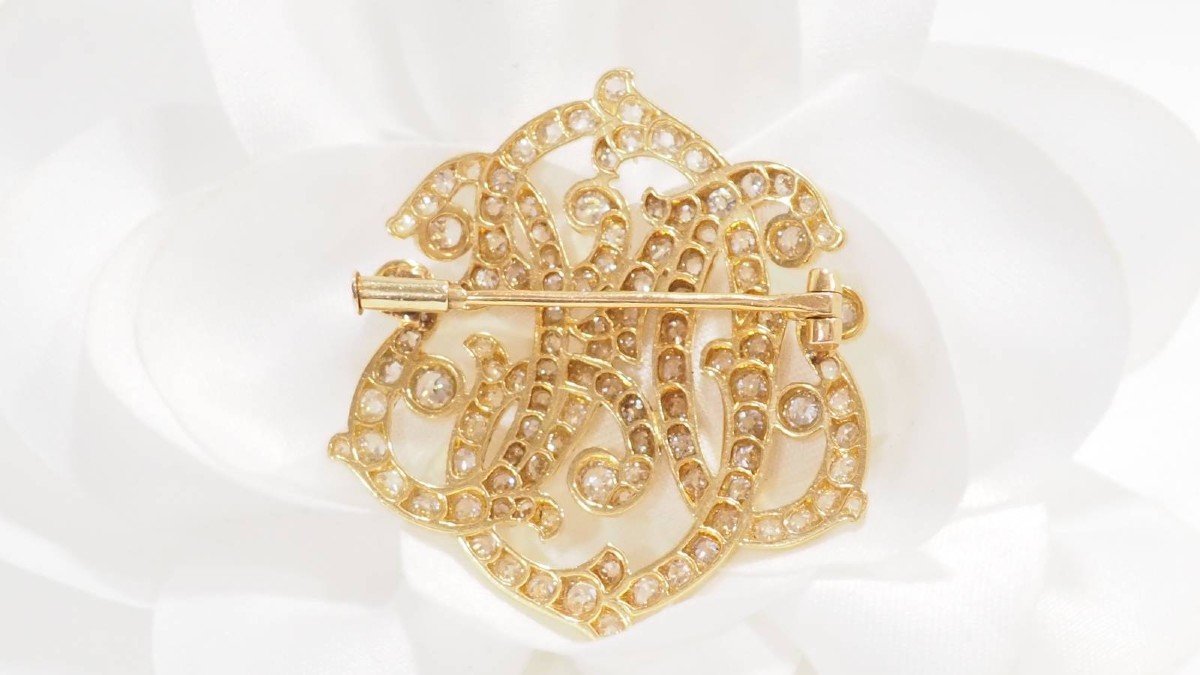 Art Nouveau Scroll Brooch In Yellow Gold And Diamonds-photo-1