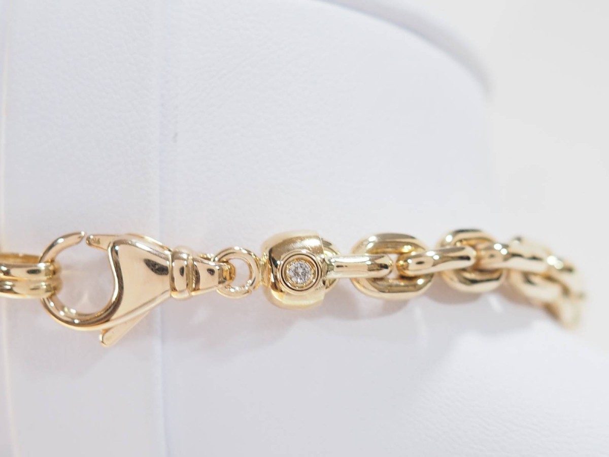 Yellow Gold And Diamond Filigree Chain Link Necklace-photo-3