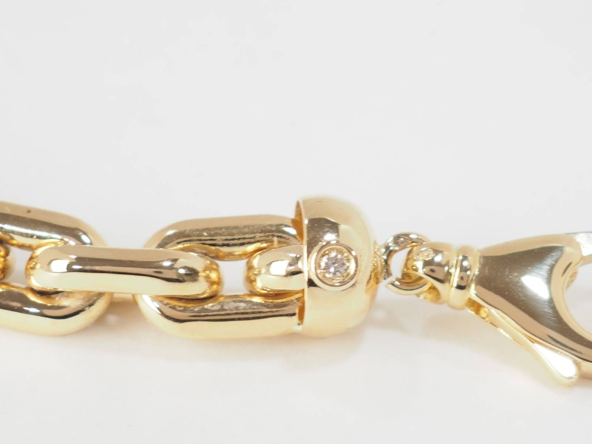 Yellow Gold And Diamond Curb Link Bracelet-photo-3