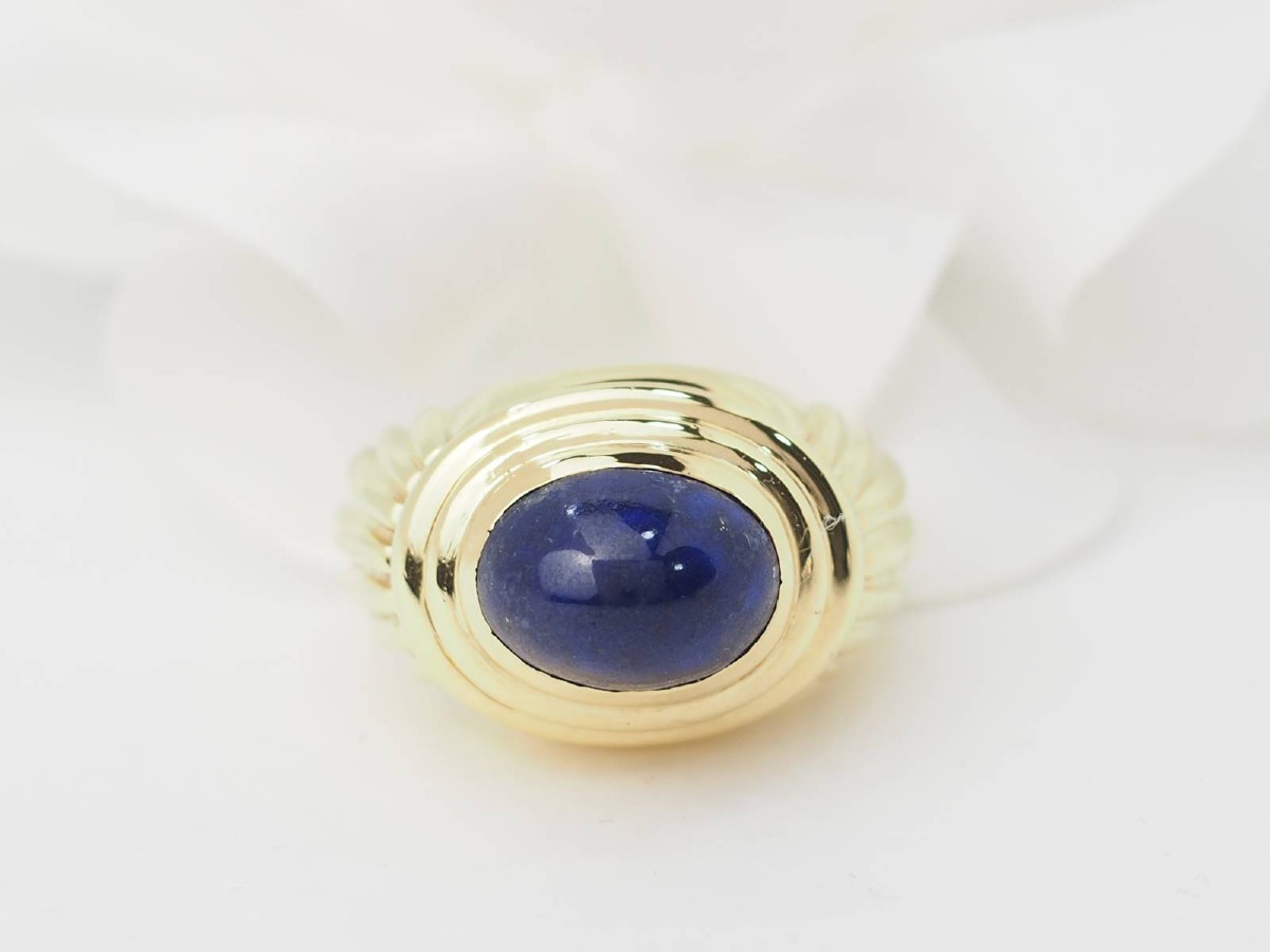 Bague Godronnée En Or Jaune Et Cabochon Lapis Lazuli