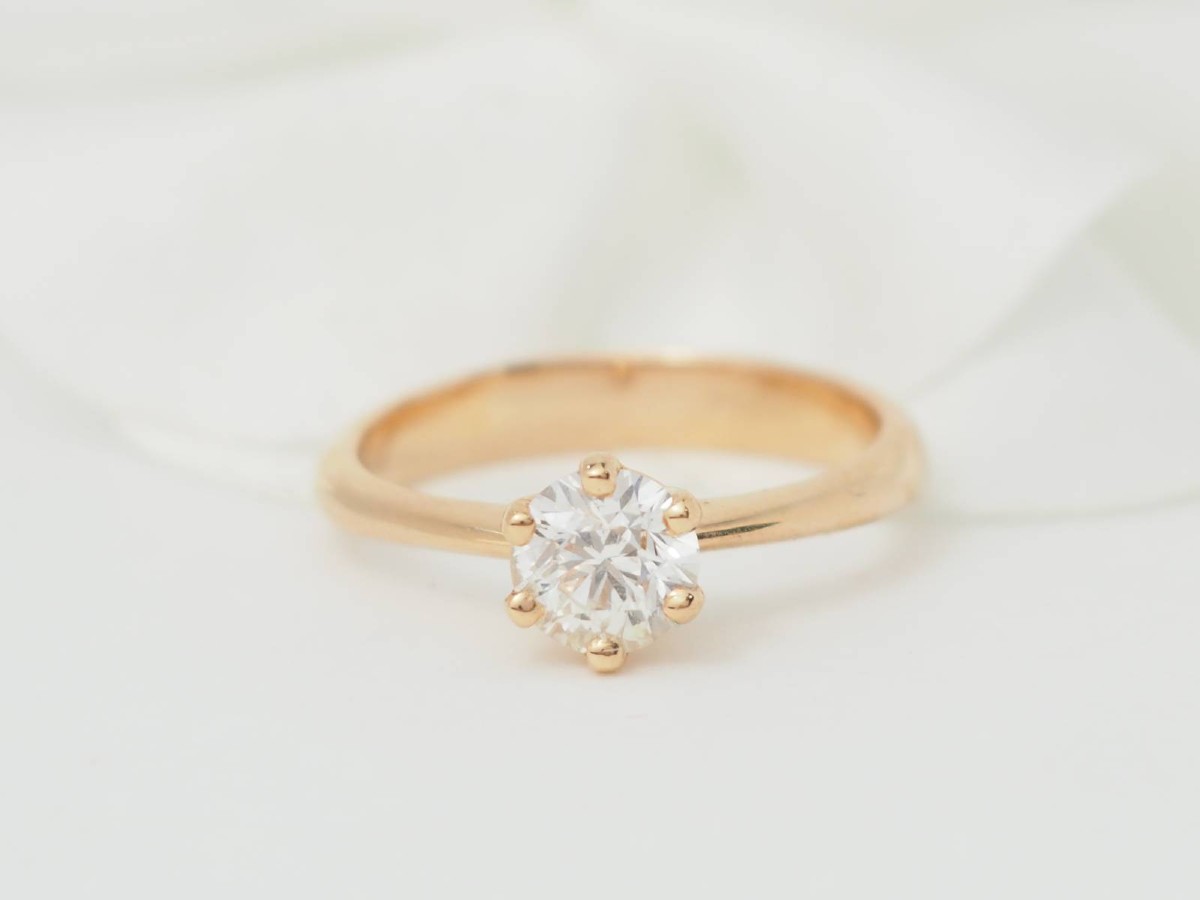 Bague Solitaire En Or Rose Et Diamant 0.69ct Certifié