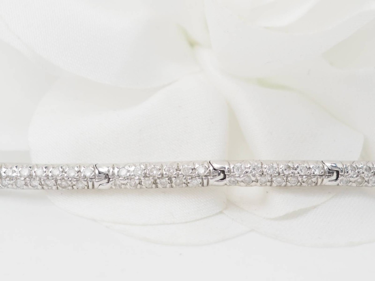 White Gold And Diamond 1.10ct River Bracelet-photo-2