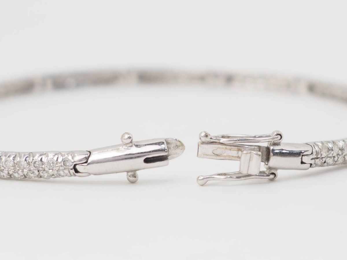 White Gold And Diamond 1.10ct River Bracelet-photo-4