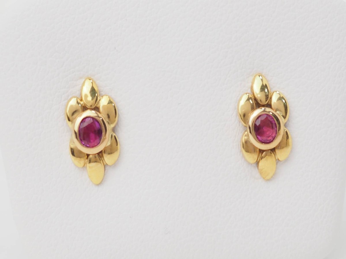 Puces d'Oreilles En Or Jaune Et Rubis 0.40ct