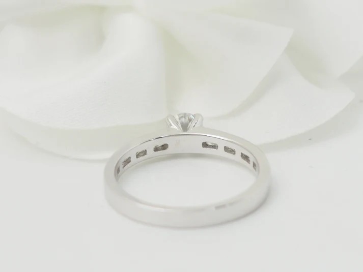 Bague Solitaire En Or Blanc Et Diamant 0.37ct-photo-1