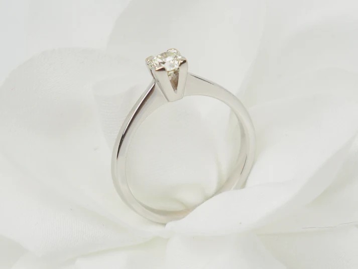 Bague Solitaire En Or Blanc Et Diamant 0.41 Ct-photo-2