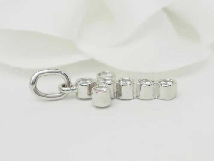 Pendentif Croix En Or Blanc Et Diamants 0.35ct-photo-1