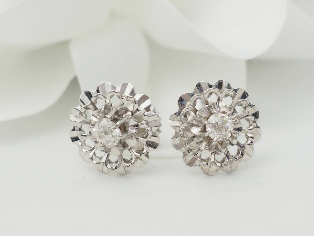 Boucles d'oreilles anciennes en or blanc et diamants-photo-2